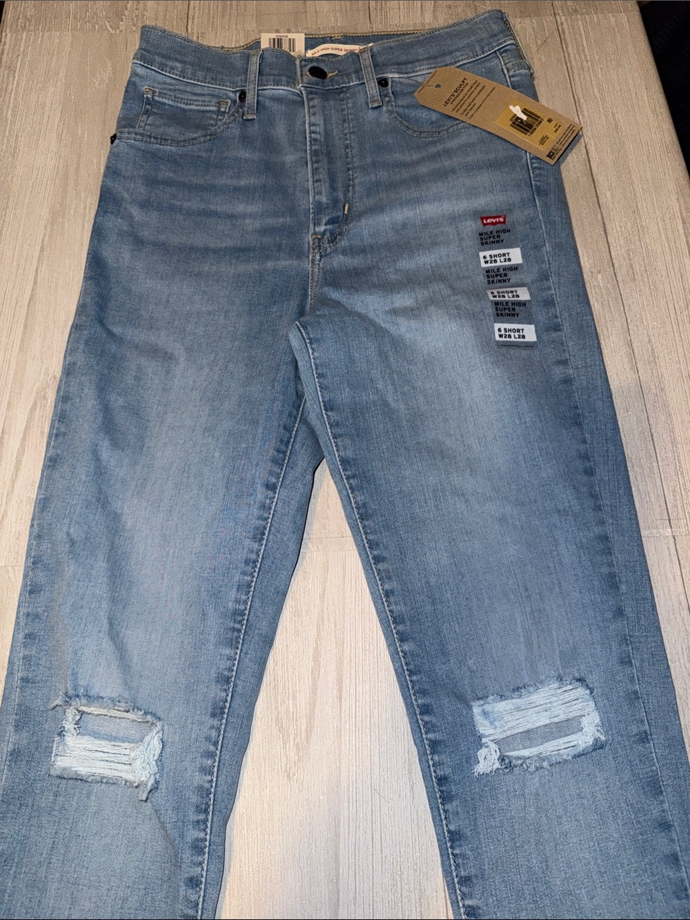 Levi's girl’s Light Blue Slim Straight Distressed Jeans